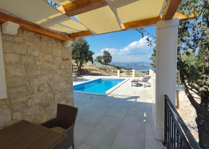 Bob Vila Povlja (Brac)