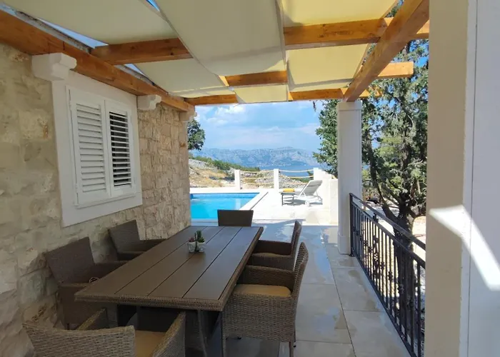 Bob Vila Povlja (Brac)