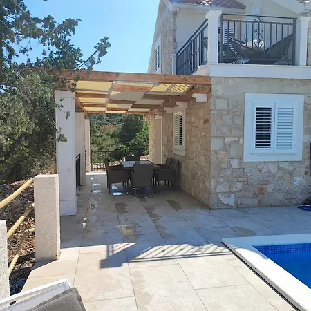 Villa Bob